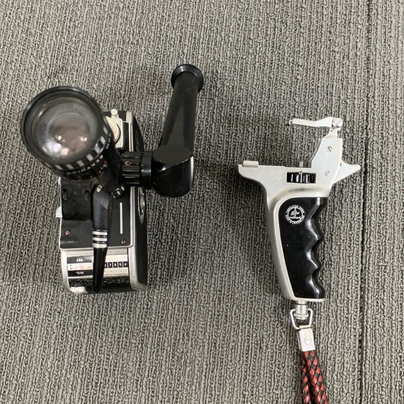 VTG Paillard Bolex C-8SL 8mm Movie Camera & Som Berthiot Pan Cinor Lens UNTESTED - Picture 14 of 16